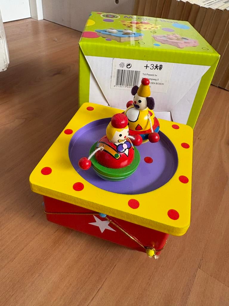 Vrolijk Muziekdoosje met Clowns - Houten Speelgoed, Ophalen of Verzenden, Zo goed als nieuw, Overige typen, Met geluid