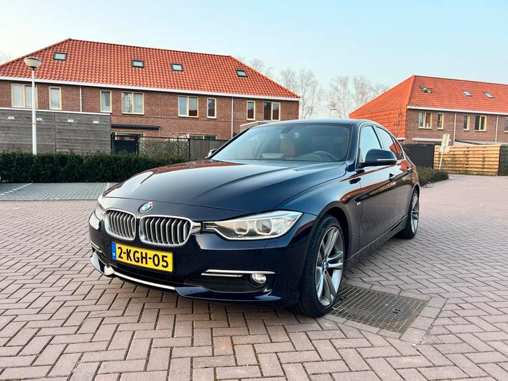 BMW 320i EDE High Executive | Leder | Xenon |Camera |Ambient, Auto's, BMW, Particulier, 3-Serie, ABS, Achteruitrijcamera, Airbags