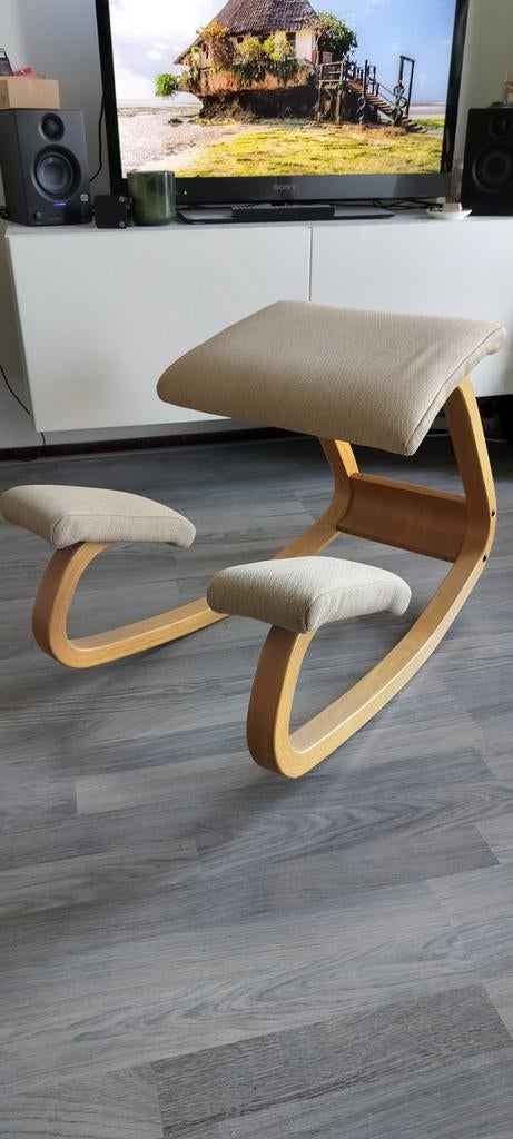 Knie wiebel stoel (Stokke Varier), Ophalen, 50 tot 75 cm