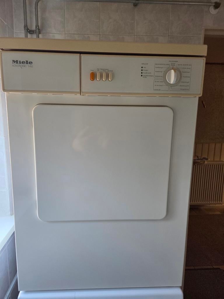 Miele Novotronic T152 wasdroger, Gebruikt, Luchtafvoer, 4 tot 6 kg, Ophalen of Verzenden