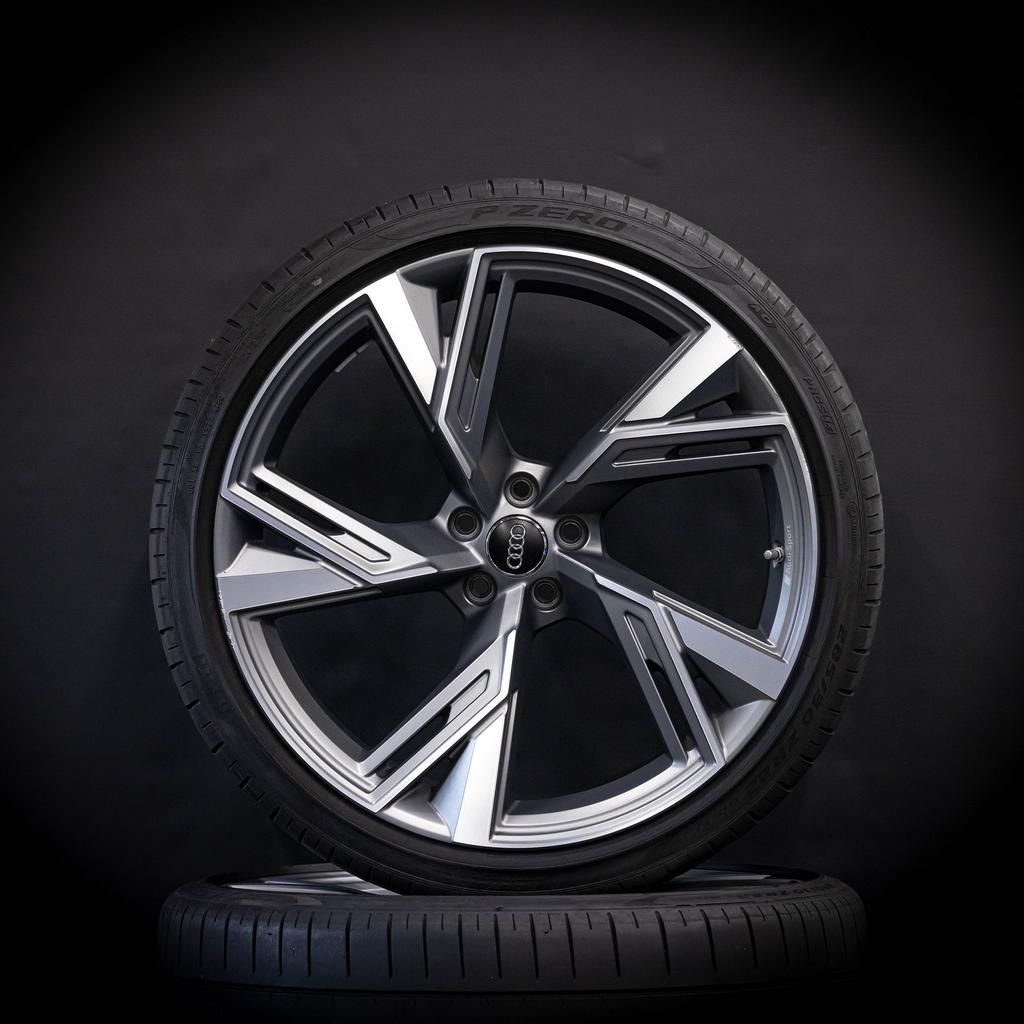 22 inch velgen Audi RS6 C8 Origineel zomerbanden 285/30/22, Auto-onderdelen, Banden en Velgen, Banden en Velgen, Overige maten