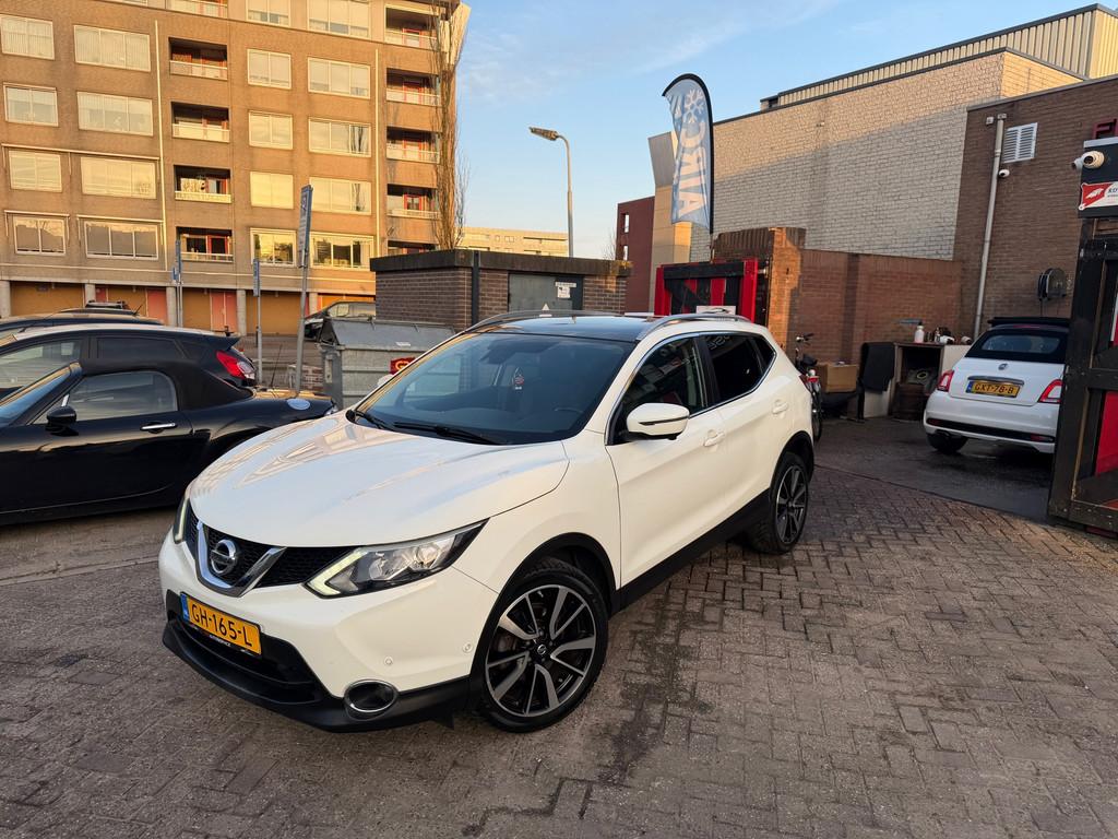 Nissan Qashqai 1.2 Tekna, Auto's, Euro 5, Gebruikt, 680 kg, 4 cilinders