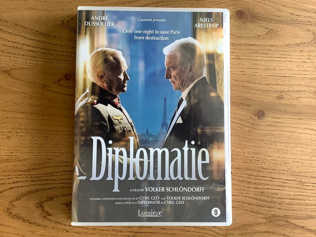 7). Diplomatie Volker Schlöndorff, Cyril Gely (Lumière film), Vanaf 9 jaar, Ophalen of Verzenden, Zo goed als nieuw