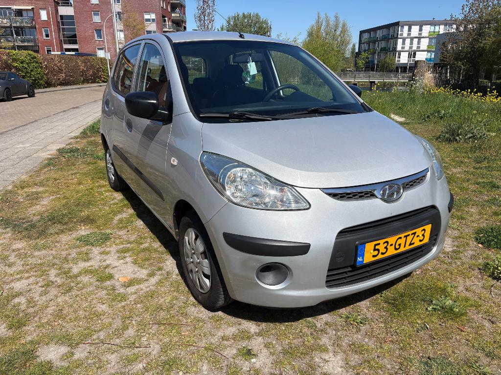 Hyundai i10 1.1 I 5DR 2008 Grijs, Auto's, Hyundai, Voorwielaandrijving, Stof, Airbags, 400 kg