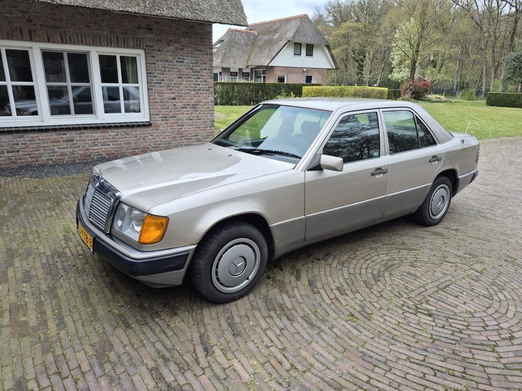 Mercedes 200D w124 1985 | Oldtimer | Belastingvrij |, Auto's, Particulier, Te koop