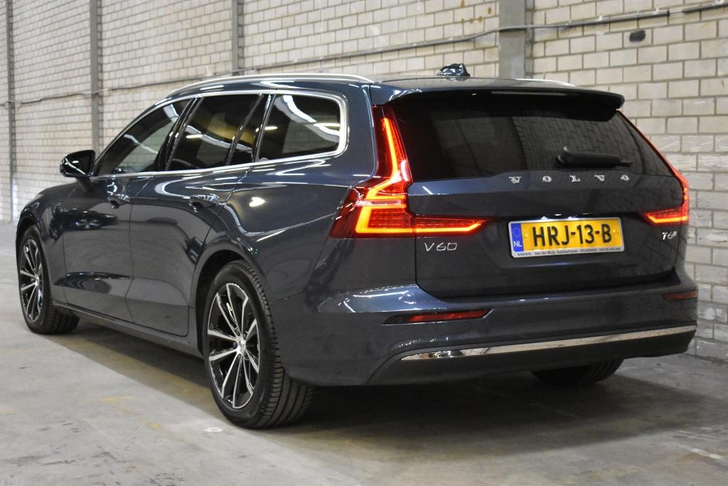 Volvo V60 T6 350PK AWD Essential Bright | BLIS | Leder | Ada, Auto's, Automaat, Gebruikt, 4 cilinders, Blauw