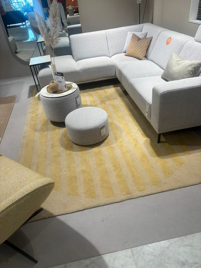 montel vloerkleed, Ophalen, Zo goed als nieuw