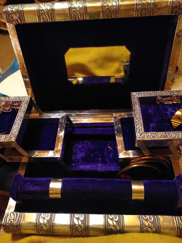 Sieraden kastje in goede staat, Sieraden, Tassen en Uiterlijk, Beautycases, Ophalen, Zo goed als nieuw