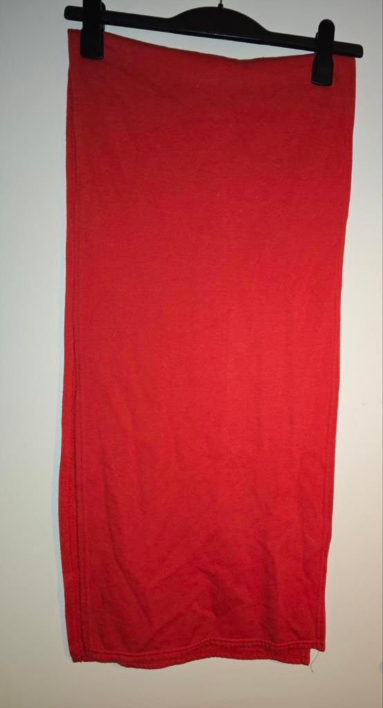 Bloedrode fleecesjaal warm rood rode

Lengte 170

Breedte 37, Ophalen of Verzenden, Zo goed als nieuw, Maat 34 (XS) of kleiner