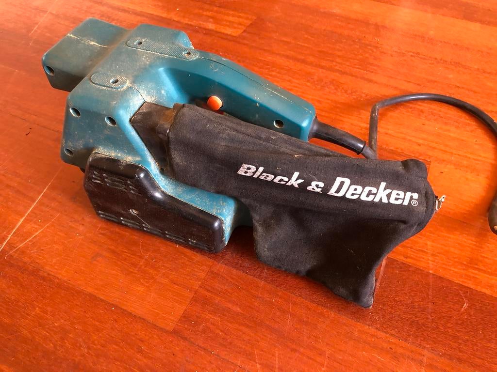 Black & Dekker DN 83/ D1 bandschuurmachine, Doe-het-zelf en Verbouw, Gereedschap | Schuurmachines, Ophalen of Verzenden, Gebruikt
