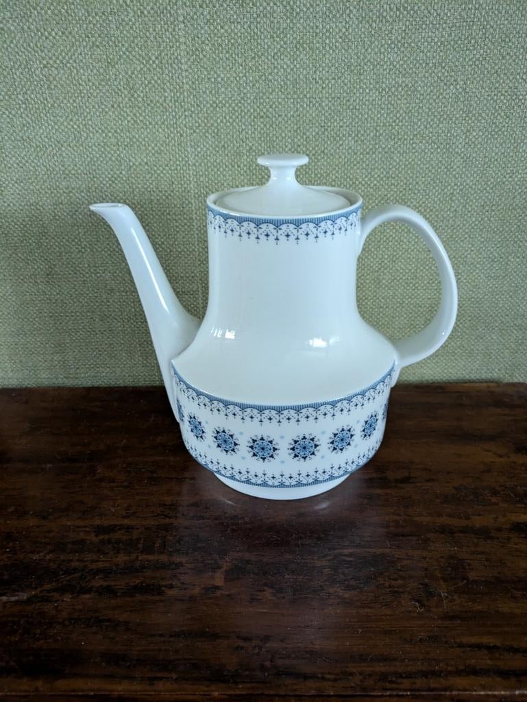 Theepot van Georgette, Keramiek, Overige typen, Ophalen of Verzenden, Zo goed als nieuw