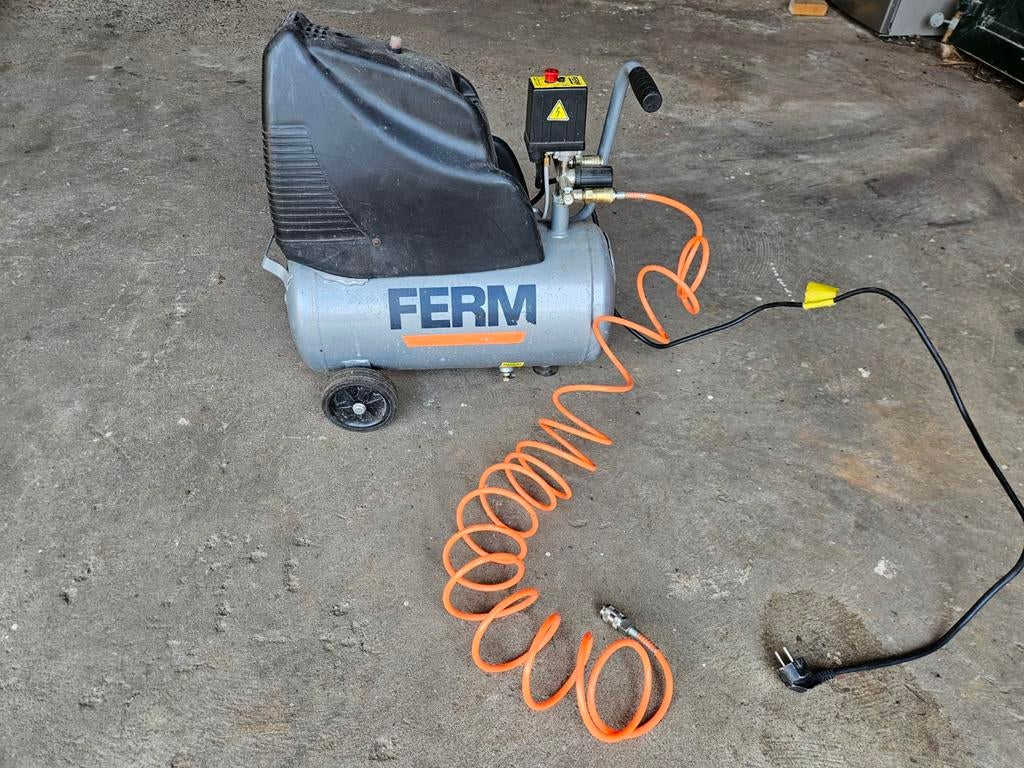 Ferm compressor, Doe-het-zelf en Verbouw, Minder dan 25 liter, Ophalen, Gebruikt, Minder dan 200 liter/min