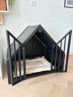 Woef Woningen bench huisje staal en hout zwart, Dieren en Toebehoren, Ophalen, Zo goed als nieuw