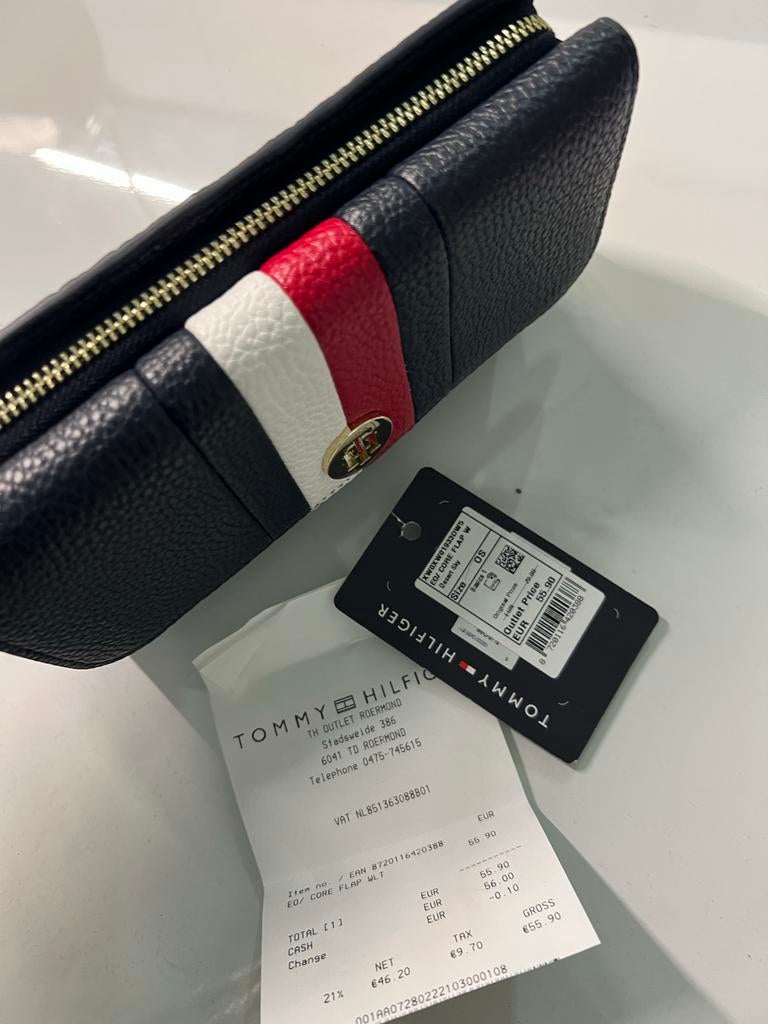 Nieuwe Tommy Hilfiger Portemonnee - Donkerblauw, Sieraden, Tassen en Uiterlijk, Portemonnees, Ophalen of Verzenden, Nieuw, Blauw