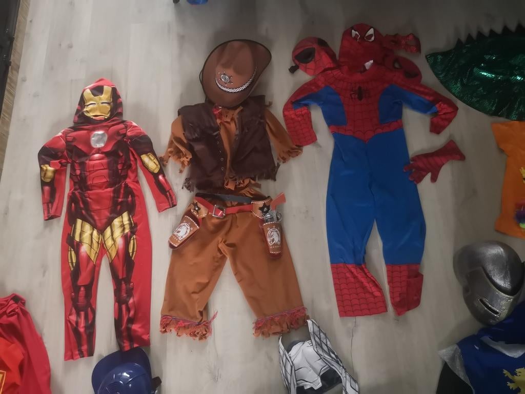 Verkleedkleren Thor, Brandweer, Ironman, Ridder etc., Kinderen en Baby's, Carnavalskleding en Verkleedspullen, Ophalen, Gebruikt