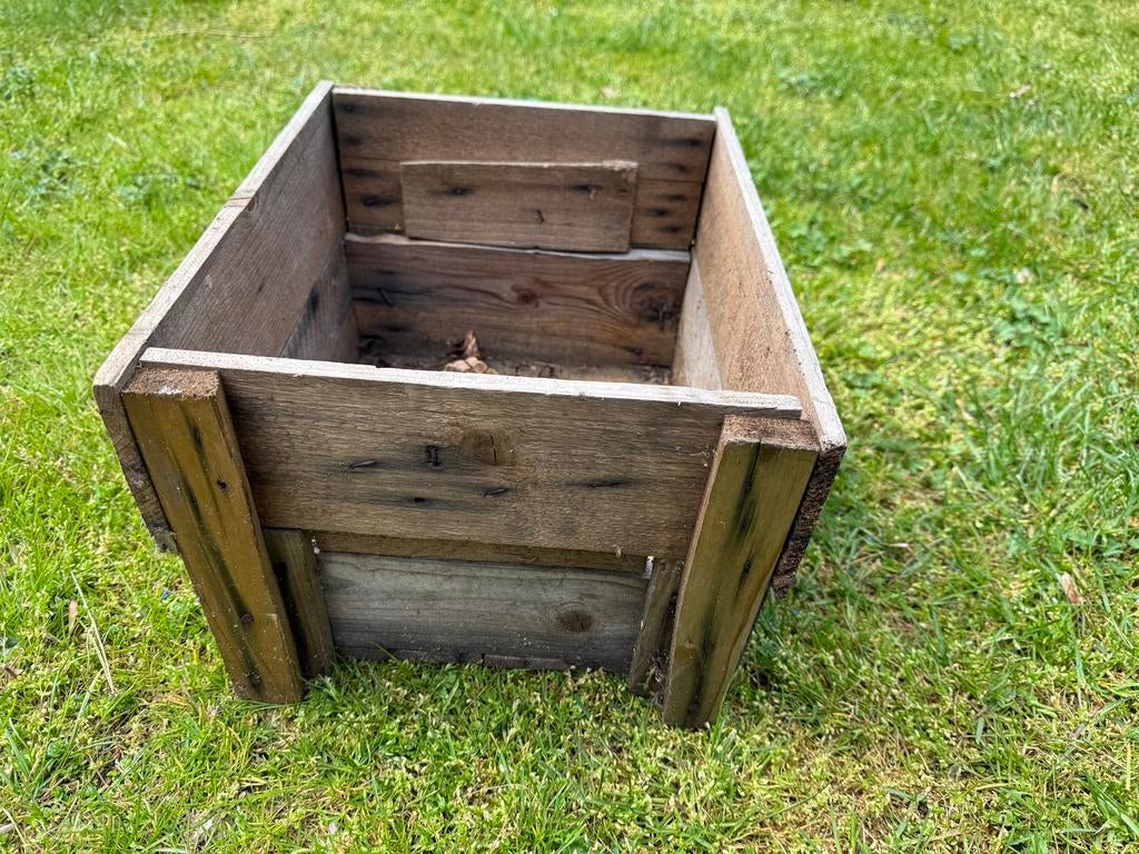 Retro kistje, Tuin en Terras, Bloembakken en Plantenbakken, Ophalen of Verzenden, Zo goed als nieuw, Rond, Minder dan 30 cm