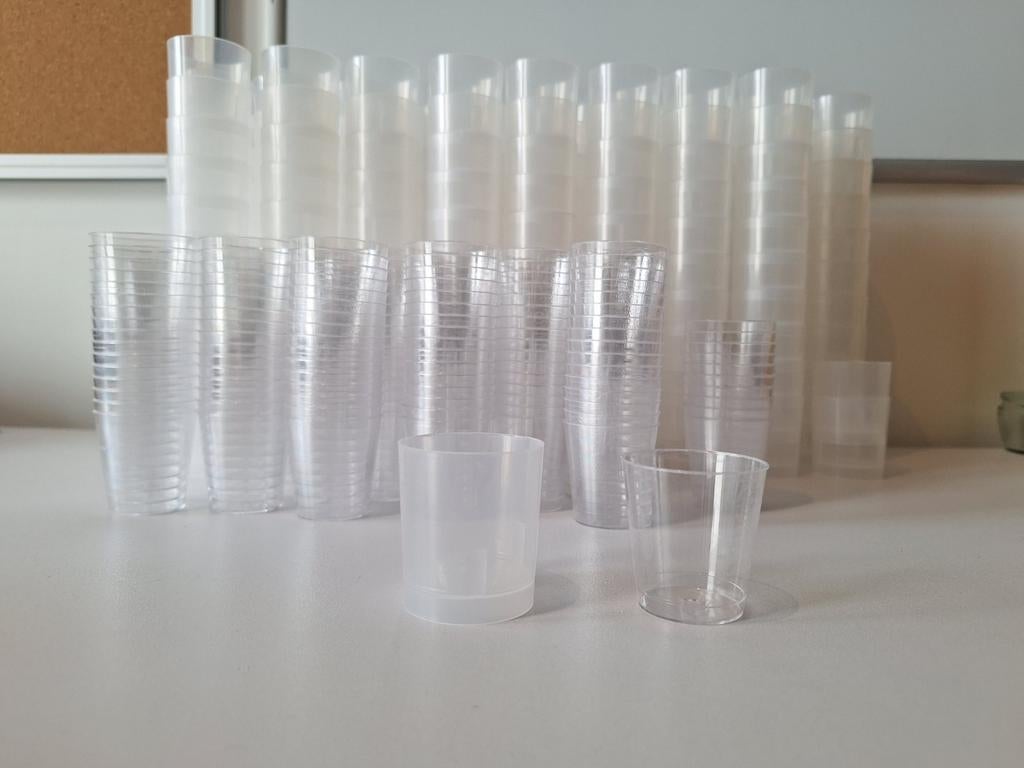 473 plastic shotglazen 2cl – herbruikbaar + wegwerp, Ophalen of Verzenden, Overige typen