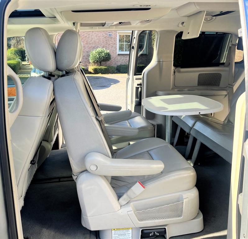 Chrysler Grand Voyager 4.0 V6 LIMITED OPEN-DAK SWIVEL&GO+TAF, Auto's, Chrysler, Automaat, Gebruikt, Beige, Verwarming stoelen achter