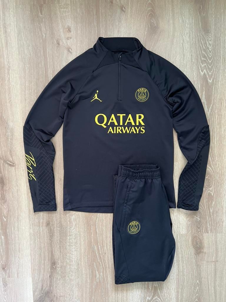 PSG trainingspak Jordan 22/23 Maat 147-158, Jongen of Meisje, Sport- of Zwemkleding, Ophalen of Verzenden, Zo goed als nieuw