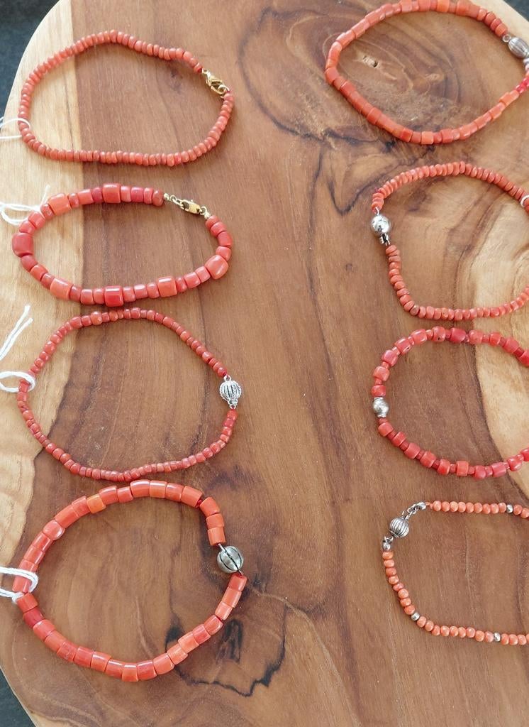 SALE SALE BLOEDKORAAL ARMBANDEN FLINK AFGEPRIJSD!!!, Ophalen of Verzenden, Zo goed als nieuw, Rood, Zilver