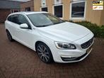Volvo V60 2.4 D6 AWD Plug-In Hybrid Summum LEER OPENDAK NAP, Automaat, Zwart, Wit, Vierwielaandrijving