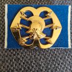 Militair embleem Landmacht, goudkleurig op blauw vilt, Ophalen of Verzenden, Landmacht, Nederland, Embleem of Badge