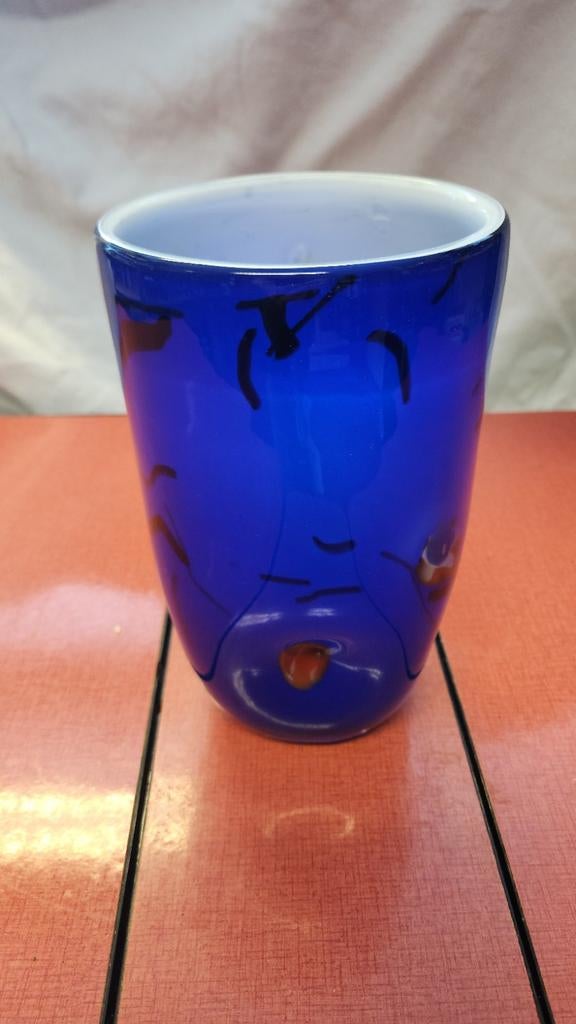 Blauwe glazen vaas met abstract patroon, Antiek en Kunst, Ophalen of Verzenden