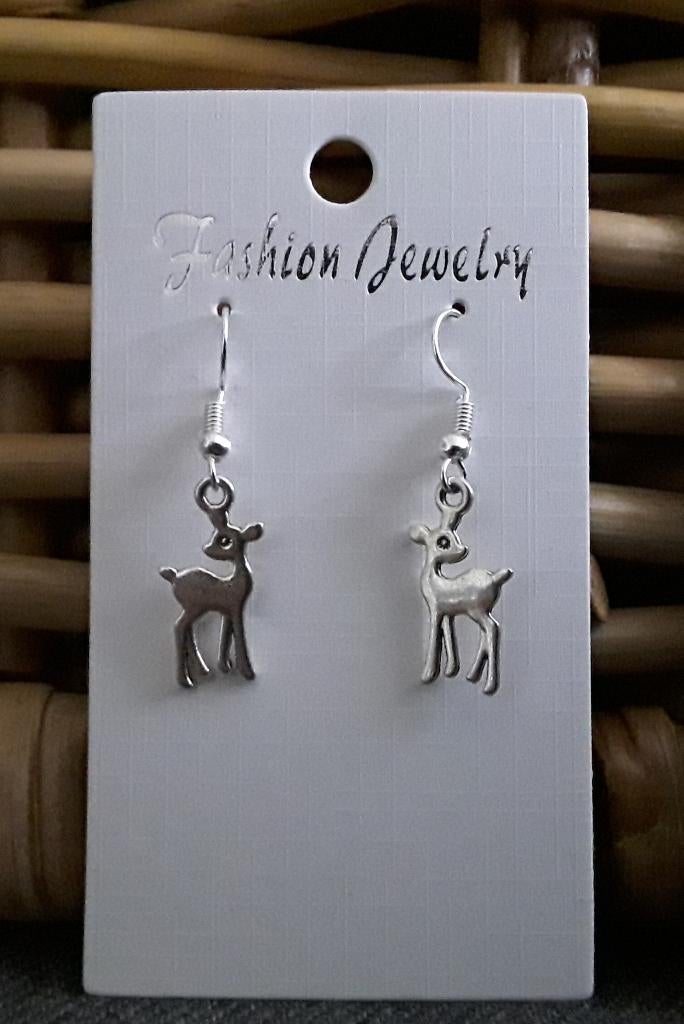 Oorbellen ree - reetje - hertje - bambi, Overige materialen, Hangers, Nieuw, Ophalen of Verzenden