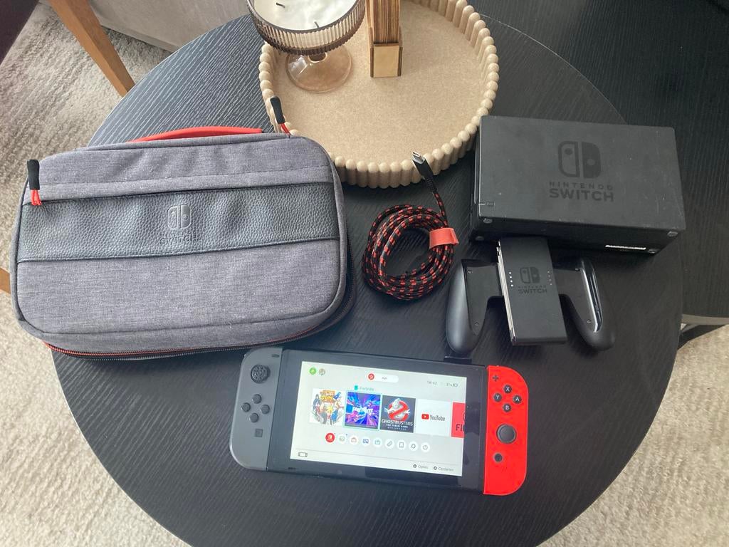 Nintendo Switch + Tas – Werkt, met enkele aandachtspunten, 1 speler, Ophalen of Verzenden, Gebruikt, Vanaf 7 jaar