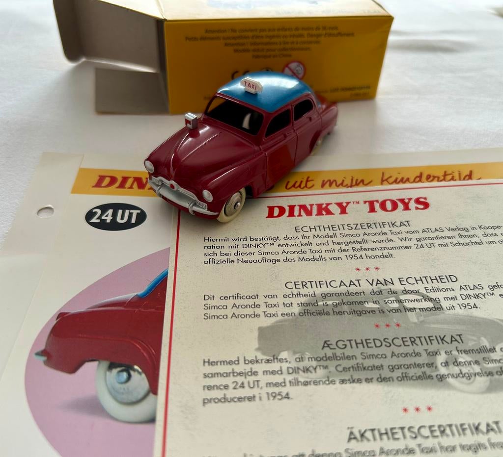 Dinky Toys 24UT Simca 9 Aronde Taxi Voiture Miniature