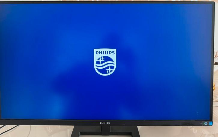 Philips 288E2A/00 monitor werkt perfect, Computers en Software, Monitoren, Zo goed als nieuw, 61 t/m 100 Hz, DisplayPort, HDMI