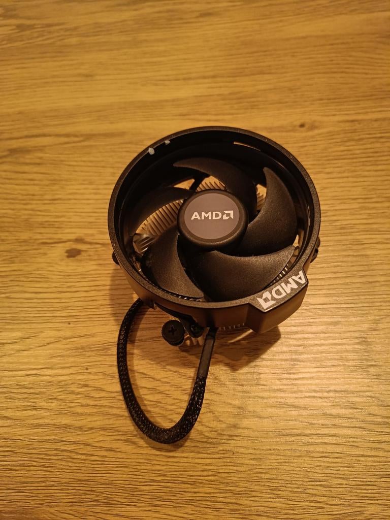 AMD Wraith CPU koeler, Ophalen of Verzenden, Luchtkoeling