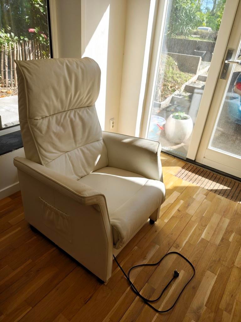 Ciar sta-op stoel wit leer, Ophalen, Gebruikt, Modern, Comfort, 75 tot 100 cm