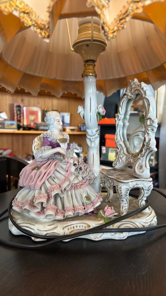 Saksisch dresden tafel lamp, Ophalen