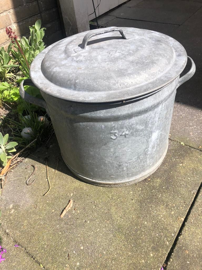 Grote zinken pan met deksel maat 34, Tuin en Terras, Ophalen of Verzenden, Gebruikt