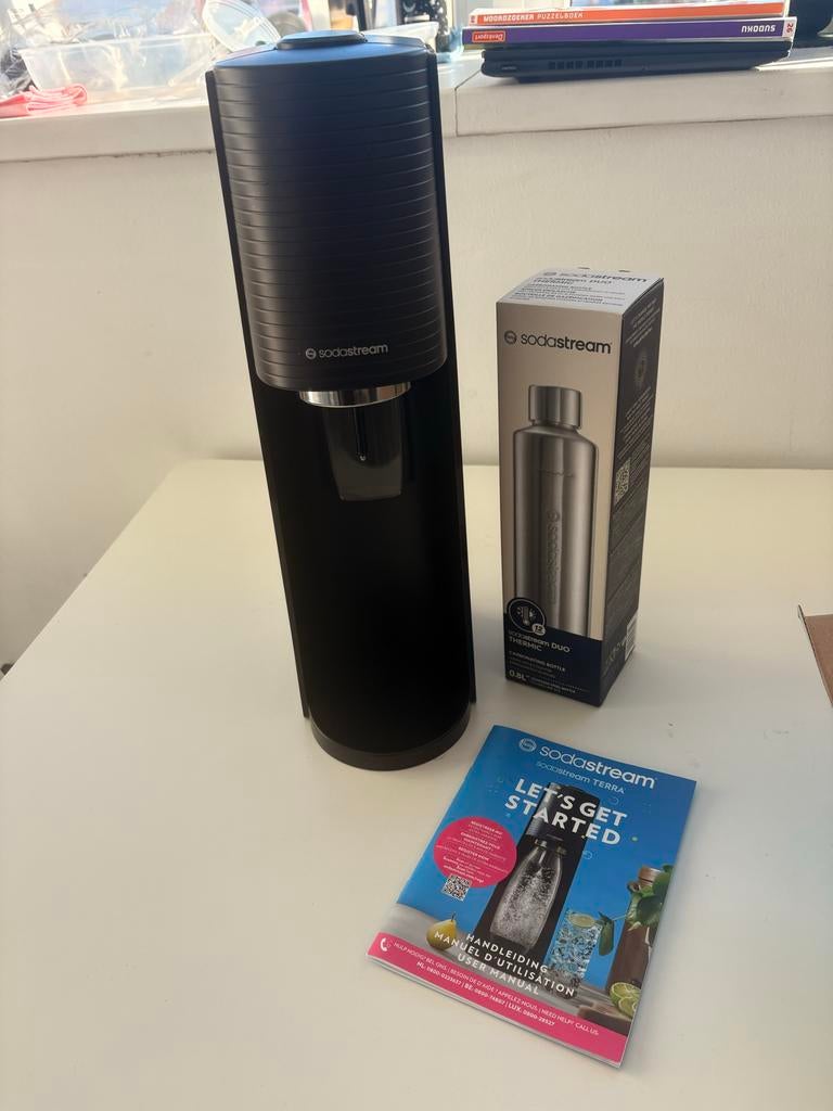 Sodastream Terra met Duo Thermic fles, Witgoed en Apparatuur, Bruiswatermachines, Ophalen of Verzenden, Zo goed als nieuw