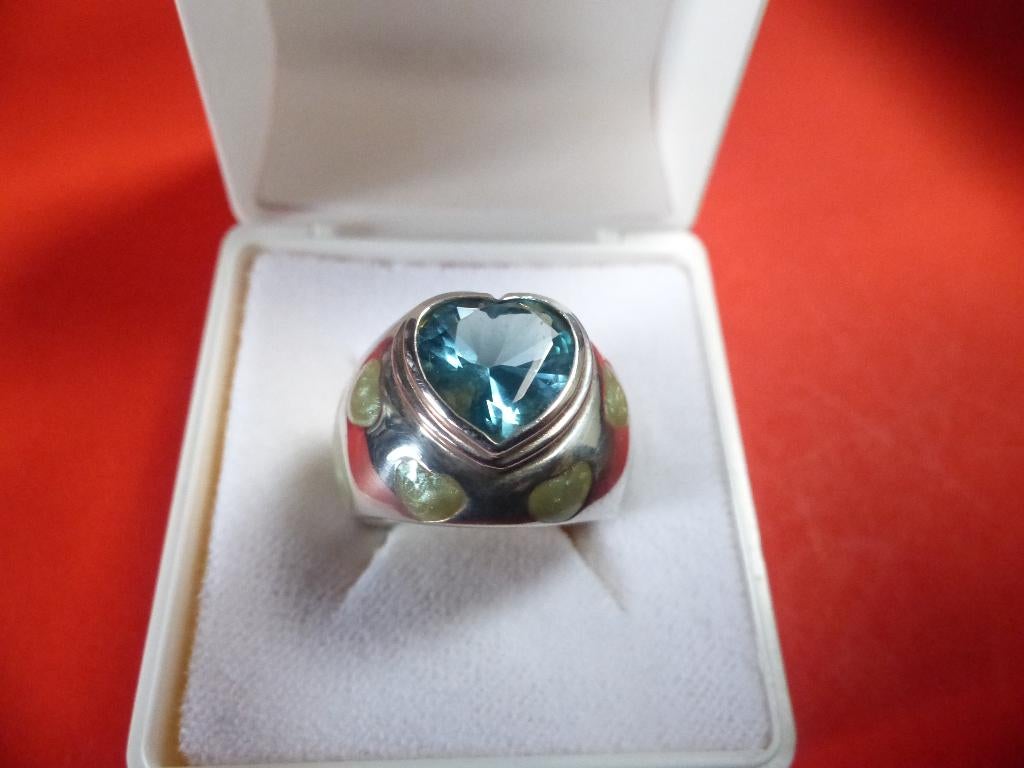 Prachtige Handgemaakte Zilveren Ring met Helder Blauw Hart, Sieraden, Tassen en Uiterlijk, Antieke sieraden, Verzenden, Zilver