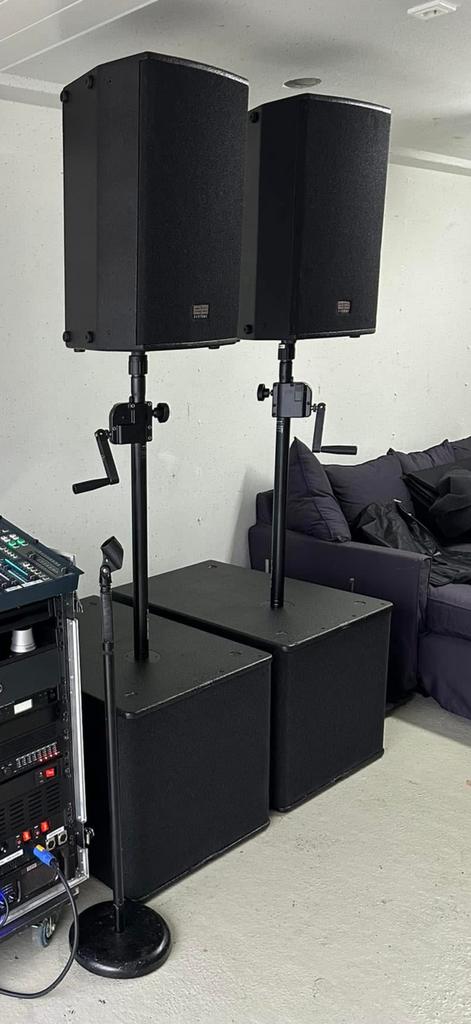 Geluidsset pa zang instalatie 2xtop 2xsub dsp versterker, Muziek en Instrumenten, Versterkers | Keyboard, Monitor en PA, Gebruikt