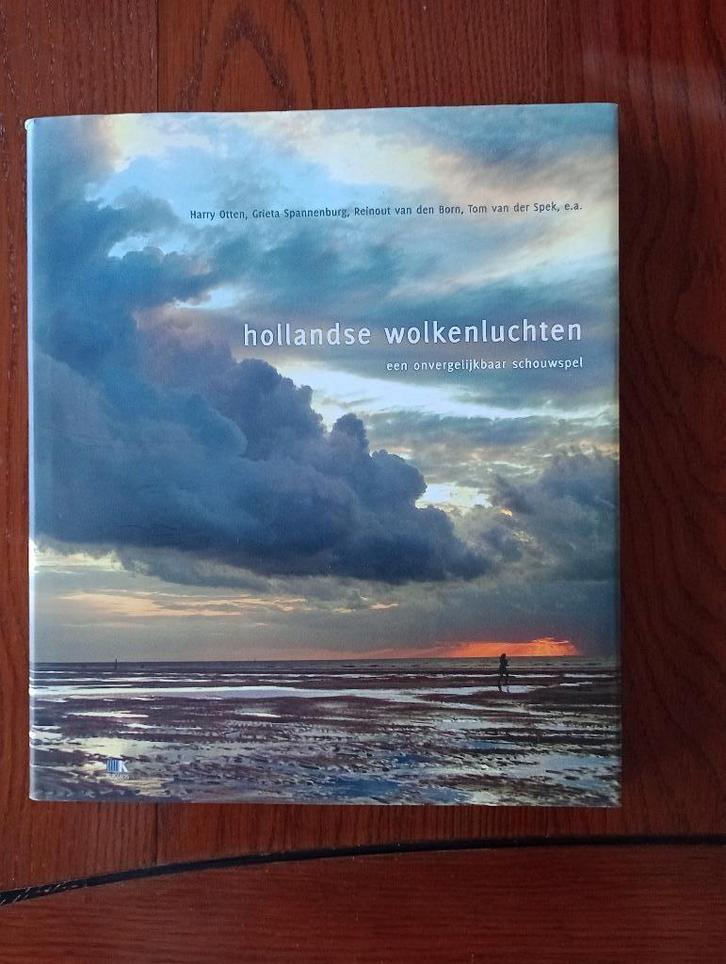 Hollandse wolkenluchten Een onvergelijkbaar schouwspel, Boeken, Kunst en Cultuur | Beeldend, Nieuw, Schilder- en Tekenkunst, Ophalen of Verzenden