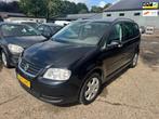 Volkswagen Touran 2.0-16V FSI Business, Voorwielaandrijving, Gebruikt, 4 cilinders, Zwart