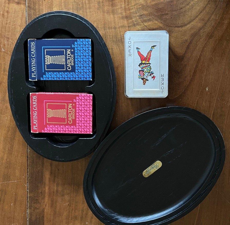 Speelkaarten in houten doos, Verzamelen, Speelkaarten, Jokers en Kwartetten, Ophalen of Verzenden, Speelkaart(en)