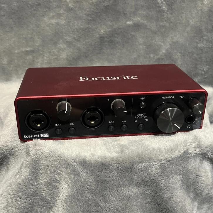 Focusrite Scarlett 2i2 USB-C Audio-interface Pro Opnames 2i4, Computers en Software, Geluidskaarten, Zo goed als nieuw, Extern