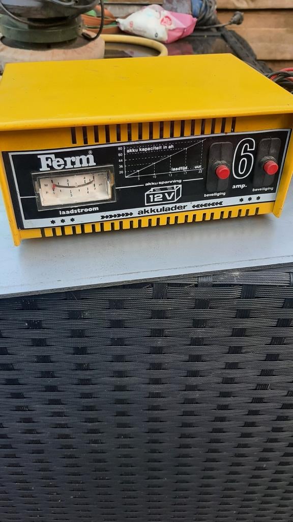 Nette acculader voor 6 en 12 volt op te laden, Auto-onderdelen, Accu's en Toebehoren, Ophalen of Verzenden