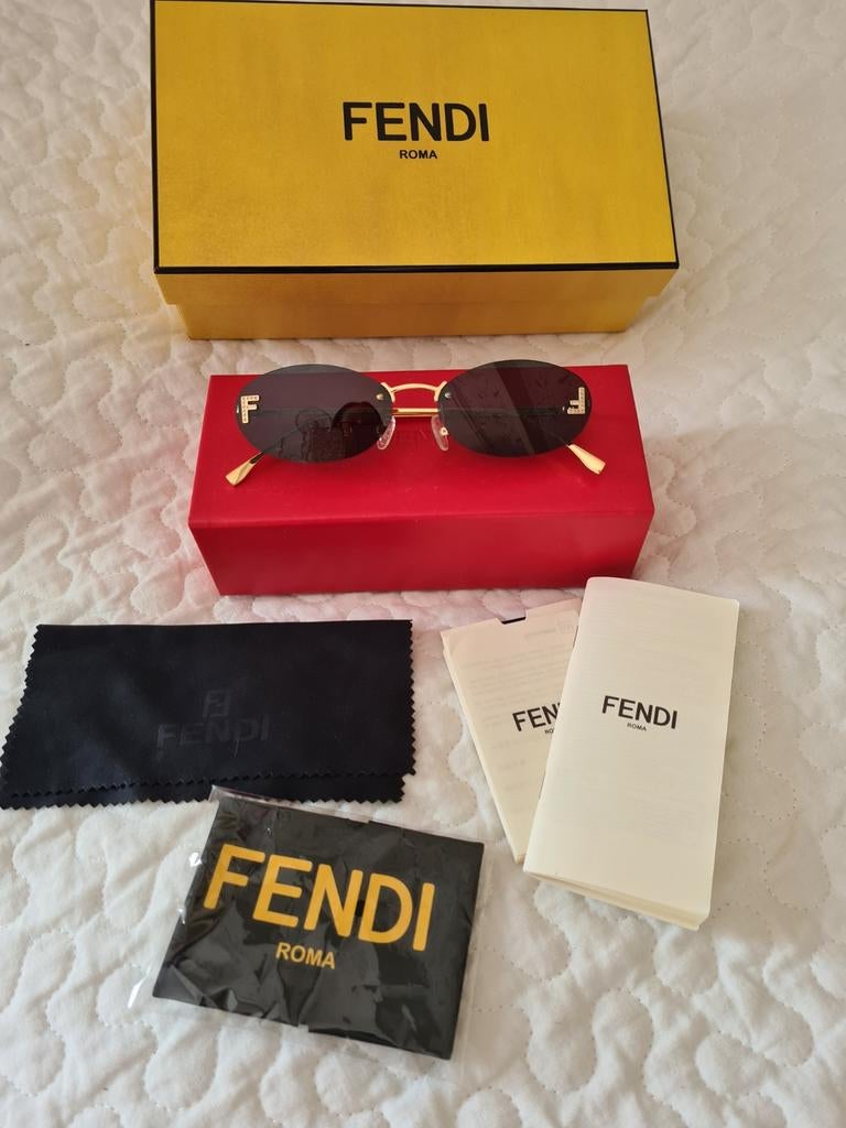 Fendi  zonnebril nieuw, Ophalen of Verzenden, Nieuw, Zonnebril, Overige merken