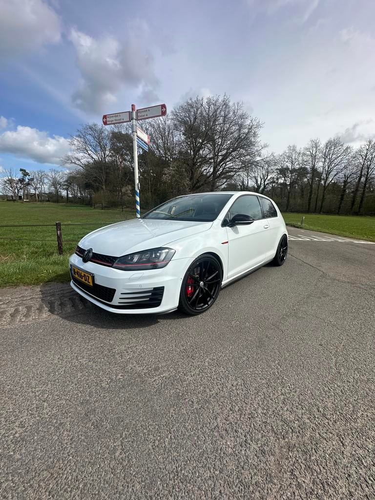 Volkswagen Golf 7 GTI Performance stage 2., Auto's, Volkswagen, Particulier, Golf, Benzine, D, Hatchback, Automaat, Geïmporteerd