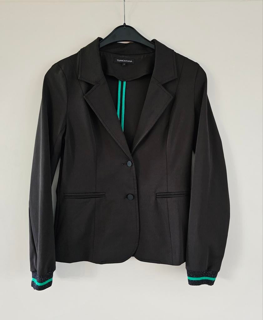 Tramontana prachtig zwart travel stof jasje mt S izgst, Zwart, Ophalen of Verzenden, Zo goed als nieuw, Jasje