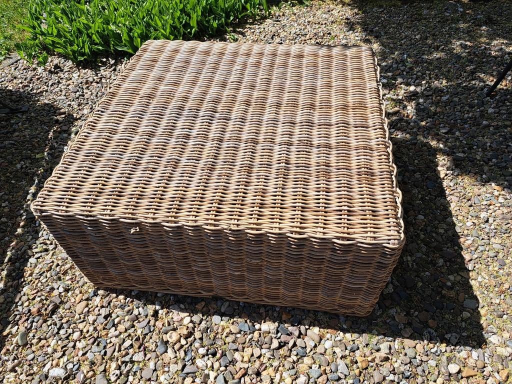 rotan salontafel  1 m x 1 m, Ophalen, Overige materialen, Vierkant, Zo goed als nieuw