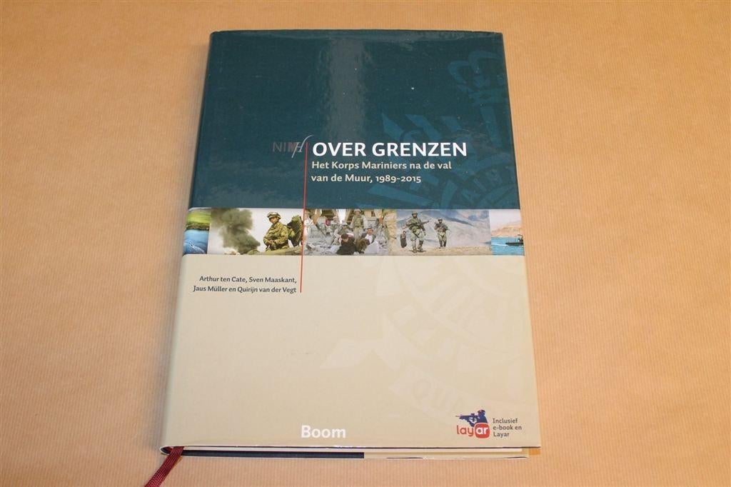 Korps Mariniers — Missies Na de Val van de Muur 1989-2015, Verzamelen, -, -, Ophalen of Verzenden, Boek of Tijdschrift