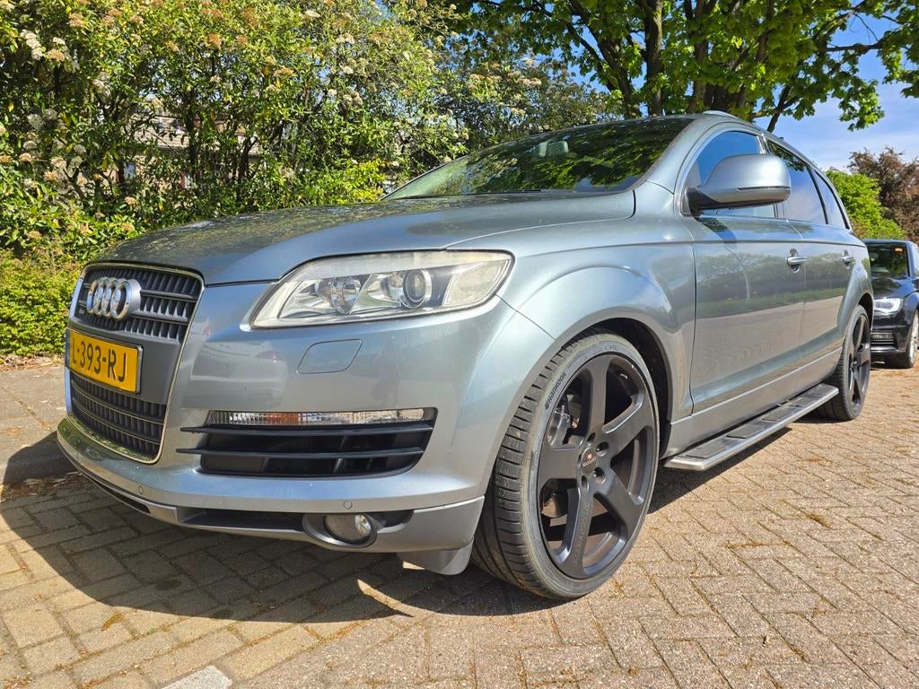 Audi Q7 2006 | 4.2 V8 | Quattro S-line | Pano | Youngtimer, Auto's, Audi, Automaat, Leder, 350 pk, 147 €/maand