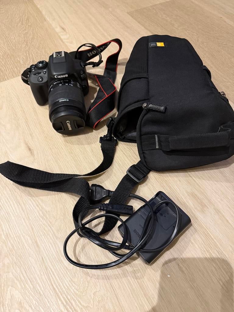 Canon EOS 100D Spiegelreflexcamera met EF-S 18-55mm lens, Audio, Tv en Foto, Fotocamera's Digitaal, Gebruikt, Spiegelreflex, Canon